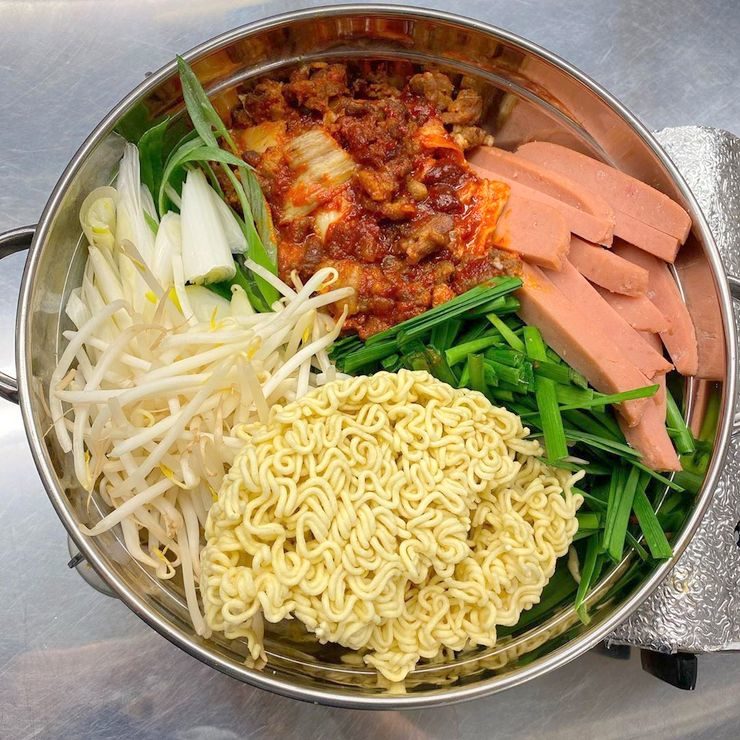 韓国料理「사랑」 サラン プデチゲ